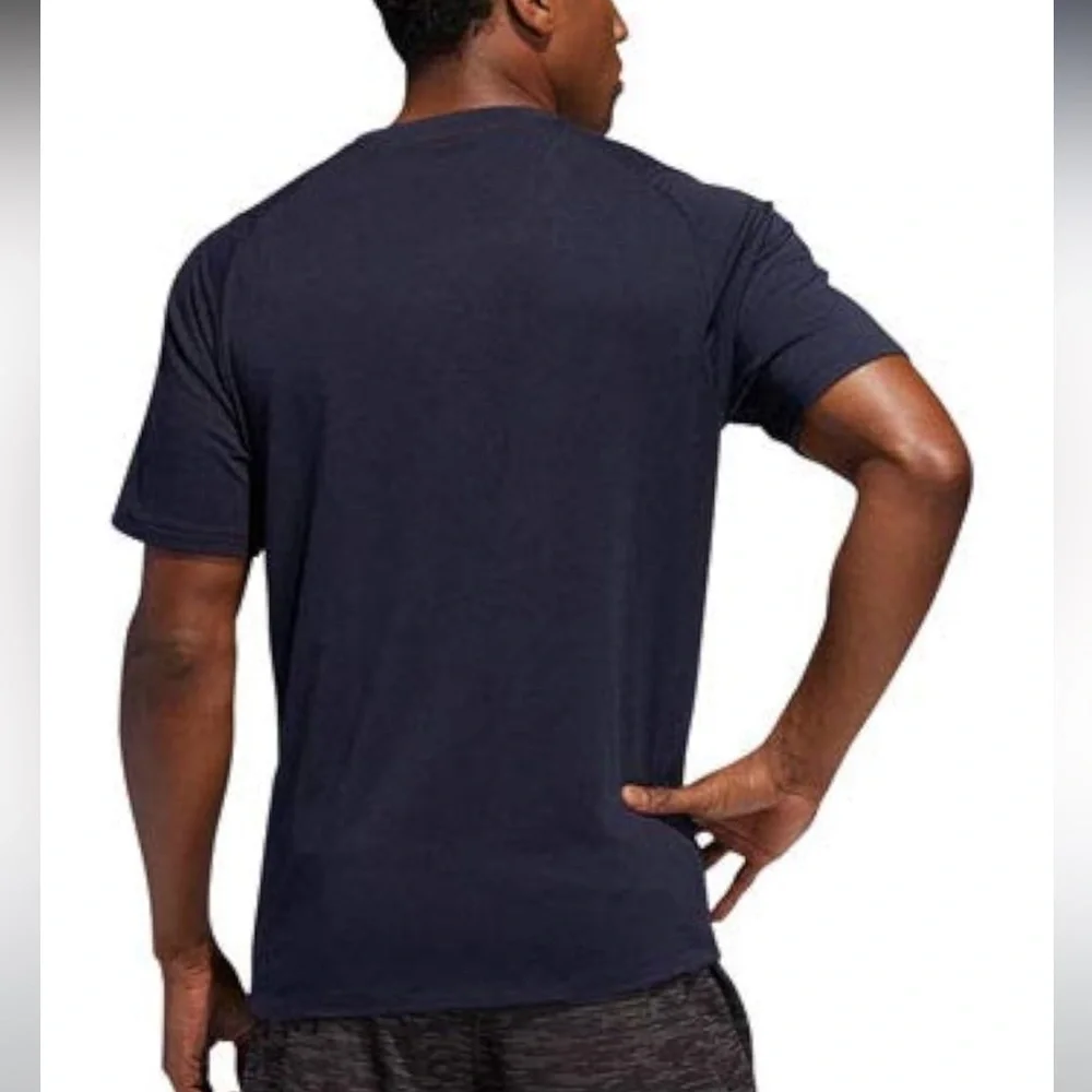 adidas Men's FreeLift Tee- Medium-‎ Black